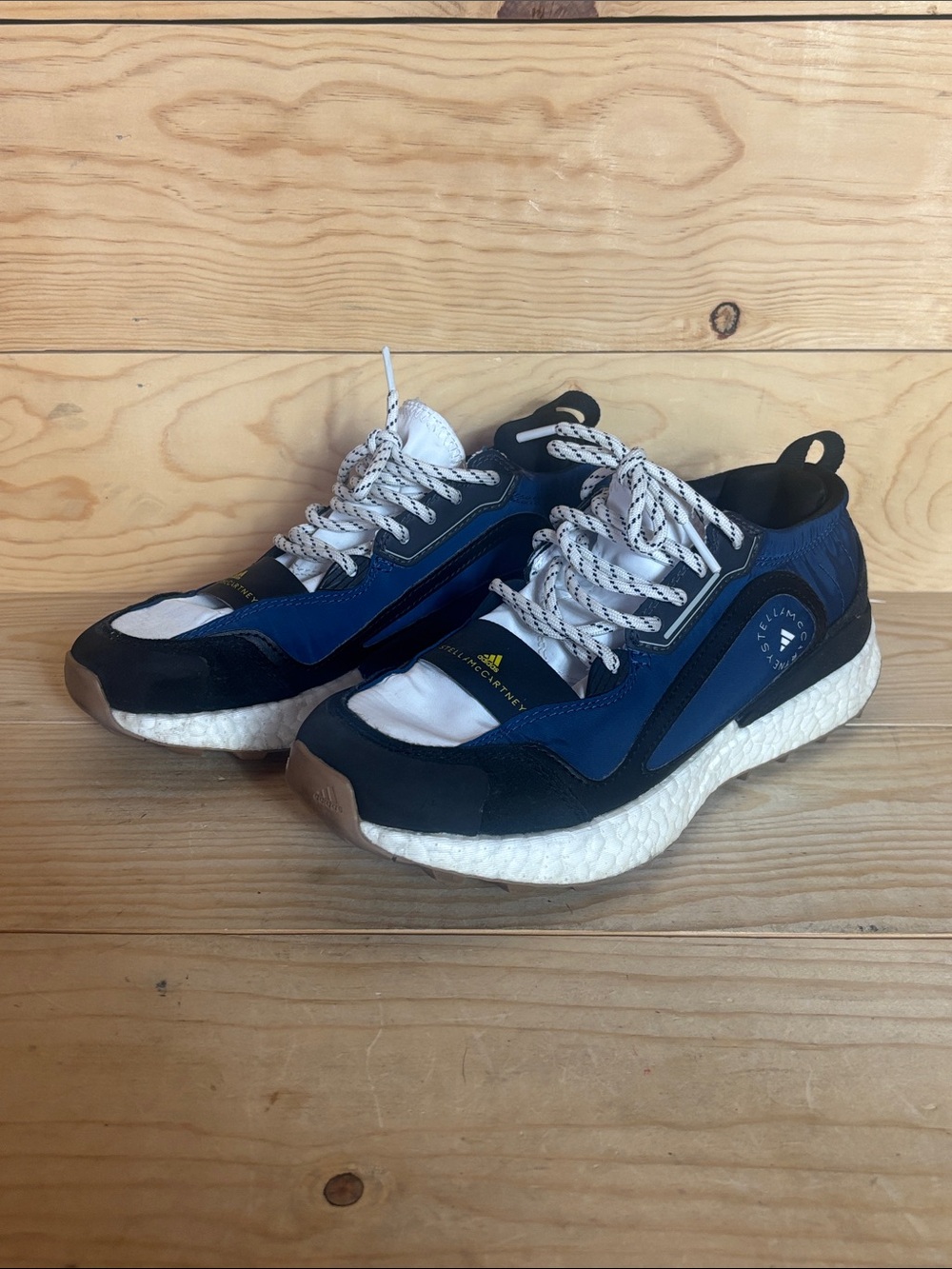 Stella McCarthy x didas womens outdoor boost 2.0 sneakers size 6.5